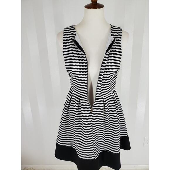 MIDNIGHT DOLL Women's Black & White Striped Fit & Flare Sleeveless Dress Sz 9 - Picture 7 of 9